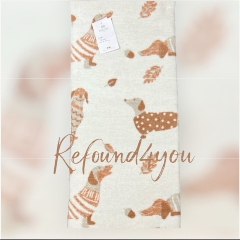 PETS - Docofil - ‘Autumn Dachshunds’ throw. 51“ x 67“. NWT Firm! Last one!
